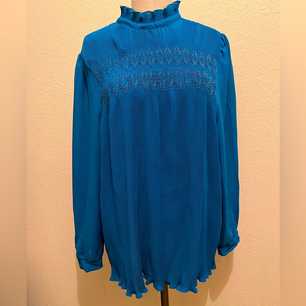 Vintage blue dressy top